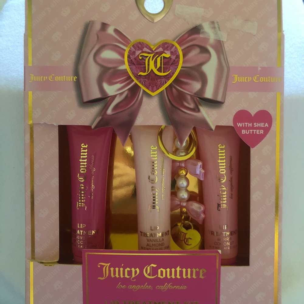 NWT Juicy Couture Pink & Gold Lip Treatment Kit with Bag Charm